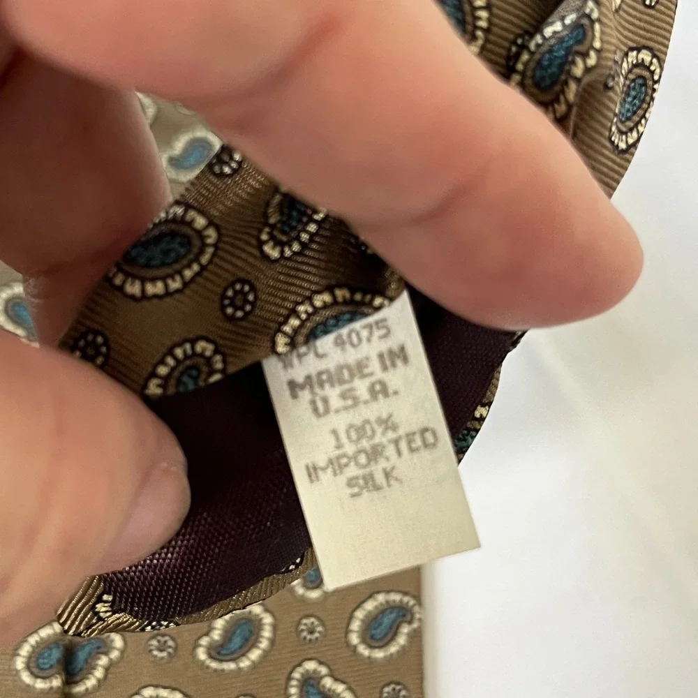 Oscar De La Renta Neckwear Couture Collection Tie Tan Blue‎ Paisley Silk Luxury